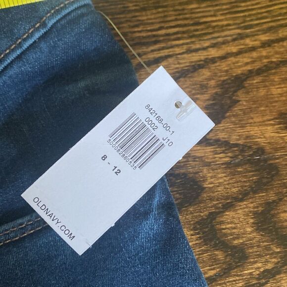 Old navy maternity jeans - Picture 8 of 8